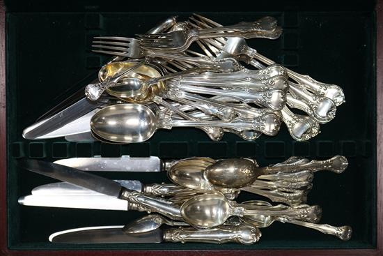 A matched suite of Victorian and later fancy pattern silver cutlery, weighable silver 66.5 oz.